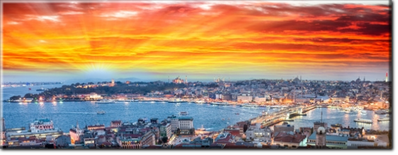 Istanbul, Goldenes Horn, Navi mieten Türkei